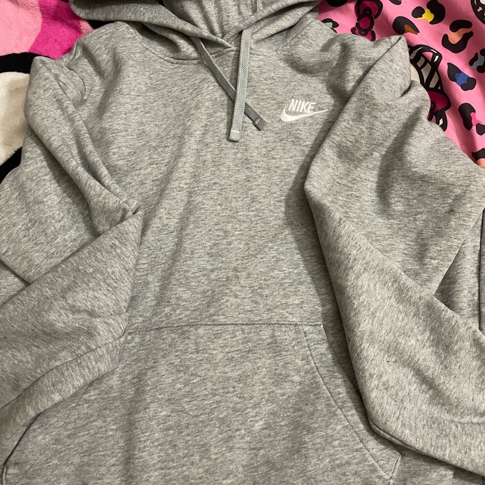 Nike Heather Gray Sweatshirt